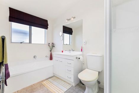 Photo of property in 40f Miro Street, Mount Maunganui, 3116