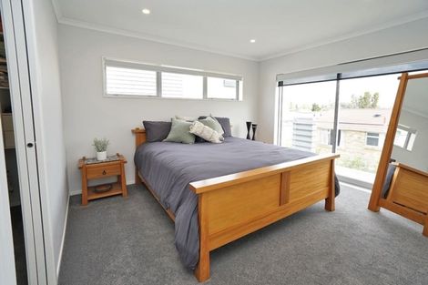 Photo of property in 2/13 Crosher Place, Silverdale, Hamilton, 3216