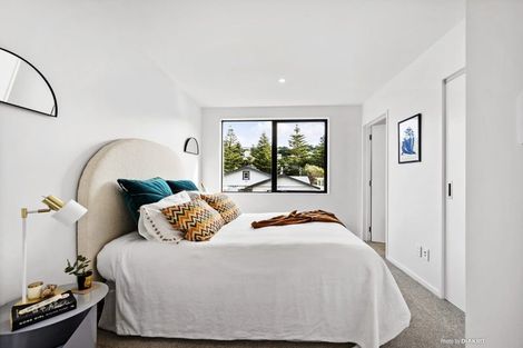 Photo of property in 16e Inglis Street, Seatoun, Wellington, 6022