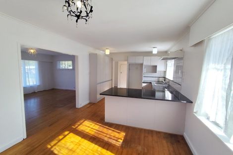 Photo of property in 26 Larnoch Road, Henderson, Auckland, 0610