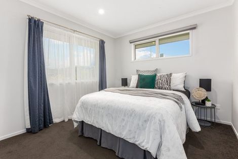 Photo of property in 26 Mooring Close, Whitby, Porirua, 5024