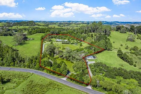 Photo of property in 215 Kaipara Flats Road, Warkworth, 0981
