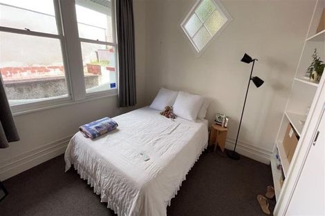 Photo of property in 18 Connaught Terrace, Brooklyn, Wellington, 6021