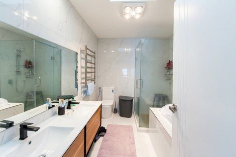 Photo of property in 57c Seabrook Avenue, New Lynn, Auckland, 0600