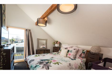 Photo of property in 1a Dulles Place, Papanui, Christchurch, 8053