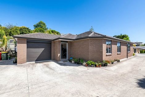 Photo of property in 1 Puarangi Lane, Stanmore Bay, Whangaparaoa, 0932