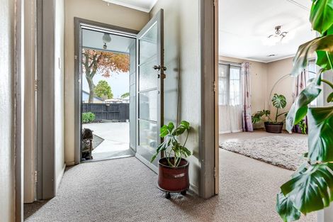 Photo of property in 98 Holland Road, Fairfield, Hamilton, 3214