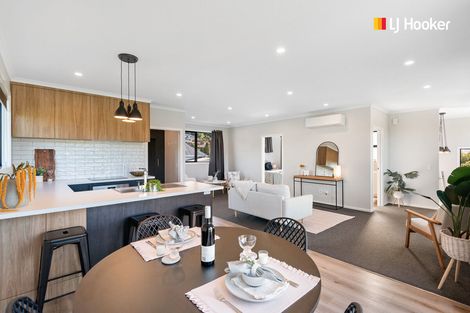 Photo of property in 7a Athol Place, Ravensbourne, Dunedin, 9022