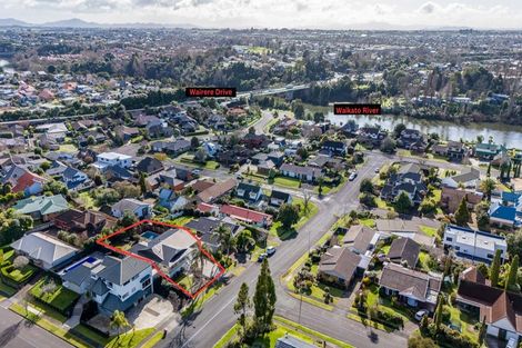 Photo of property in 21 Madill Road, St Andrews, Hamilton, 3200