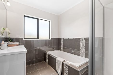 Photo of property in 17 Motiti Street, Warkworth, 0910