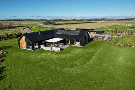 Photo of property in 235 Kennedys Hill Road, Cust, Rangiora, 7471
