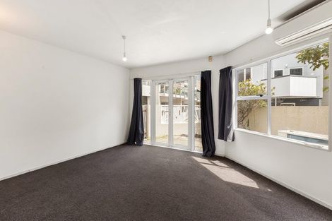 Photo of property in 12b Roxburgh Street, Mount Victoria, Wellington, 6011