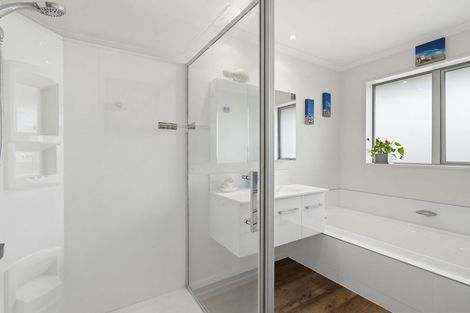 Photo of property in 29 Bridge Street, Southbridge, 7602