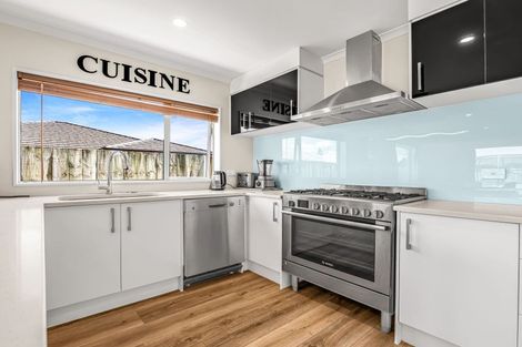 Photo of property in 21 O Ruamano Crescent, Pukekohe, 2120