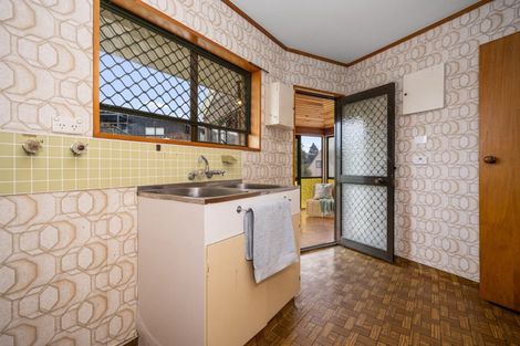 Photo of property in 29 Omokoroa Road, Omokoroa, 3114