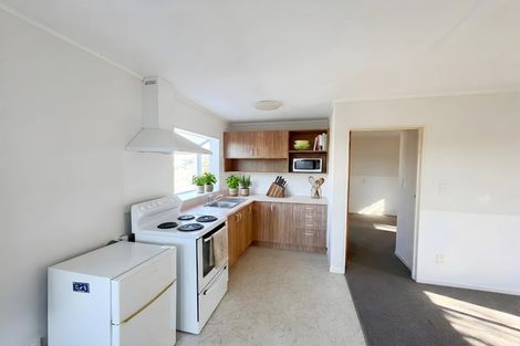 Photo of property in 15 Sunline Avenue, Massey, Auckland, 0614