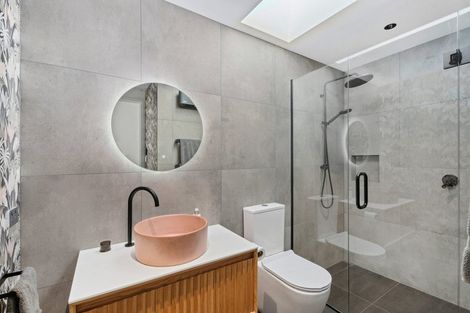 Photo of property in 8 Pounamu Avenue, Albert Town, Wanaka, 9305