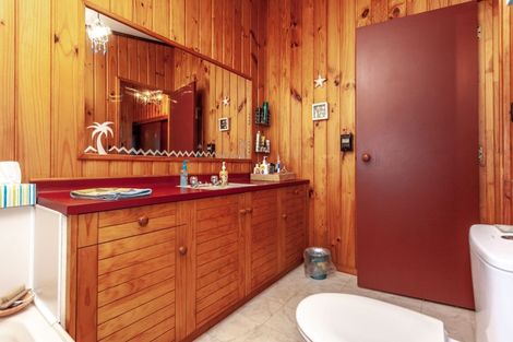 Photo of property in 223 Paku Drive, Tairua, 3508