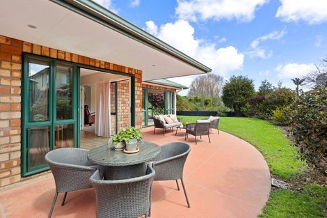 Photo of property in 52 Kath Hopper Drive, Orewa, 0931