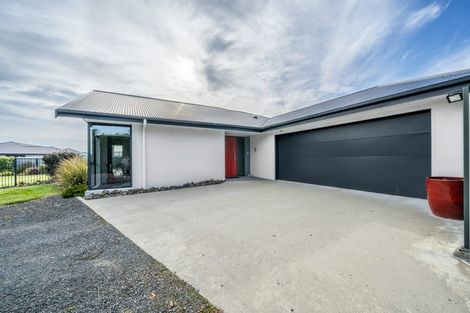 Photo of property in 7 Majestic Chance, Seaward Bush, Invercargill, 9812