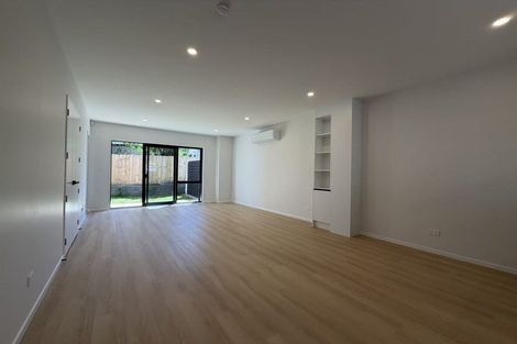 Photo of property in 140d Edgewater Drive, Pakuranga, Auckland, 2010