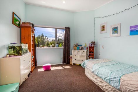 Photo of property in 2 Donlin Road, Pukerua Bay, 5026