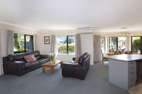 Photo of property in 21 Mounter Avenue, Northwood, Christchurch, 8051