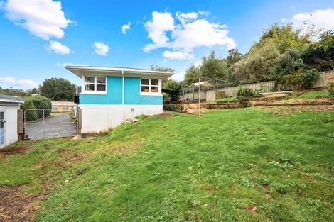 Photo of property in 5 Adams Place, Te Kamo, Whangarei, 0112