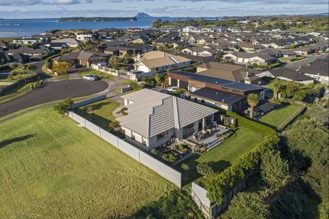 Photo of property in 12 Vantage Place, Omokoroa, 3114
