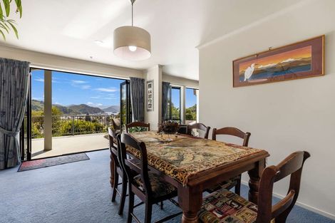 Photo of property in 85 Kent Street, Picton, 7220