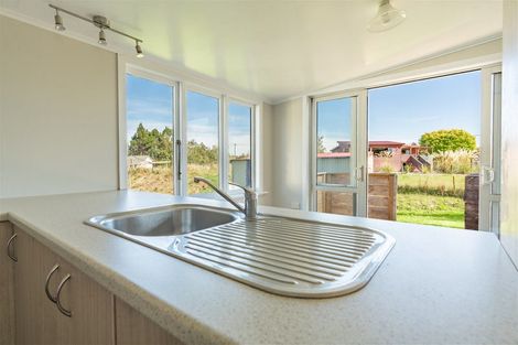 Photo of property in 5 Moore Street, Milton, 9220