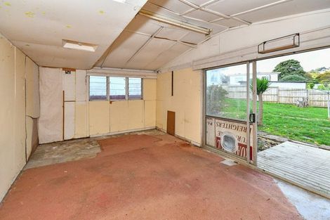 Photo of property in 17 Fairdale Avenue, Red Hill, Papakura, 2110