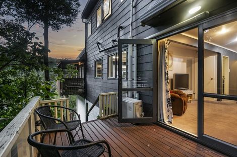 Photo of property in 30 Wood Bay Road, Titirangi, Auckland, 0604