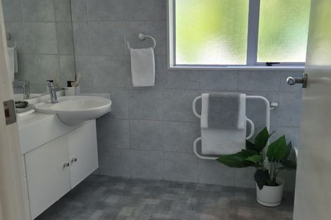 Photo of property in 10 Alton Avenue, Hillcrest, Auckland, 0627