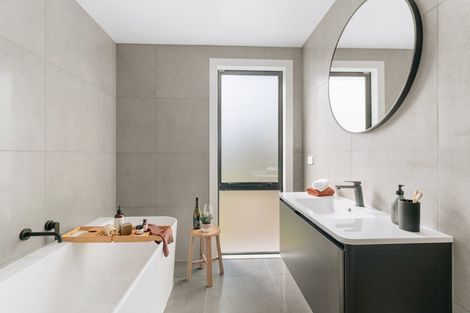 Photo of property in 19 Falconer Rise, Jacks Point, Queenstown, 9371