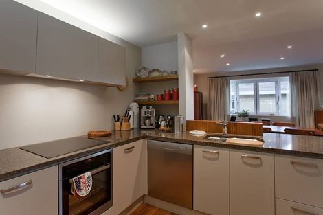 Photo of property in 24 Augusta Street, Redcliffs, Christchurch, 8081