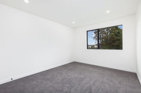 Photo of property in 5 Endurance Rise, Orewa, 0931