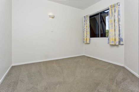 Photo of property in 23/3 The Avenue, Albany, Auckland, 0632