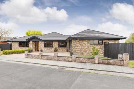 Photo of property in 2 Henley Court, Highbury, Palmerston North, 4412