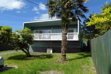 Photo of property in 59 Kaurilands Road, Titirangi, Auckland, 0604