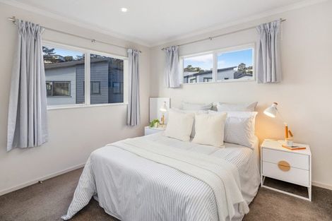 Photo of property in 59 Glanmire Road, Newlands, Wellington, 6037