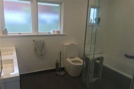 Photo of property in 1/40 Pupuke Road, Takapuna, Auckland, 0622