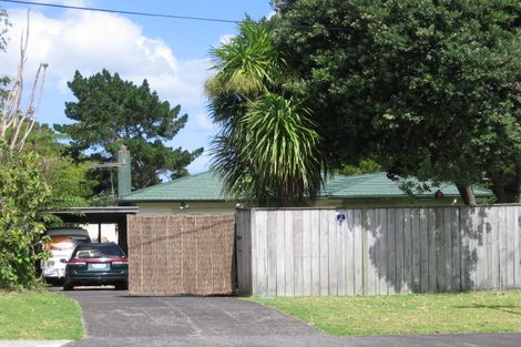 Photo of property in 82 Aeroview Drive, Beach Haven, Auckland, 0626
