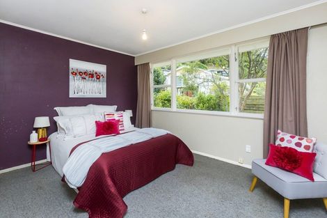 Photo of property in 29 Korau Grove, Stokes Valley, Lower Hutt, 5019