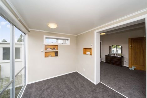 Photo of property in 14 Disraeli Street, Hawera, 4610
