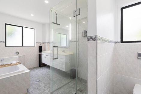 Photo of property in 330 Gun Club Road, Pukekohe, 2676