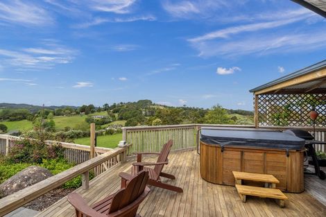 Photo of property in 30 Galliard Way, Kauri, 0185