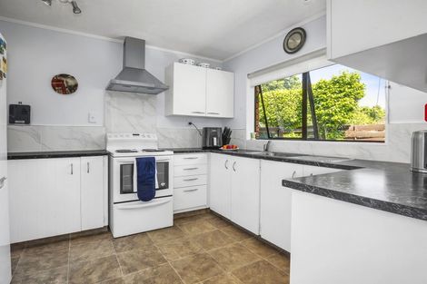 Photo of property in 21a Rosebank Grove, Waikanae, 5036