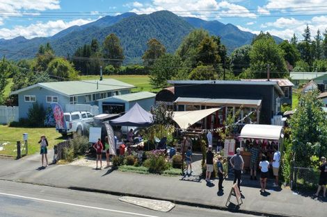 Photo of property in 81 Waller Street, Murchison, 7007