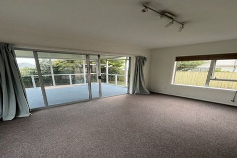 Photo of property in 87 Cunliffe Street, Churton Park, Wellington, 6037